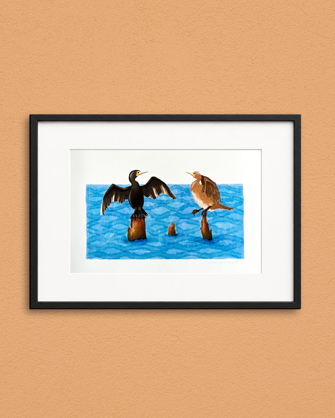 Fine art print van twee aalscholvers op een paal getekend door Anne Neuteboom cabaretier Anne Neut Boetiek