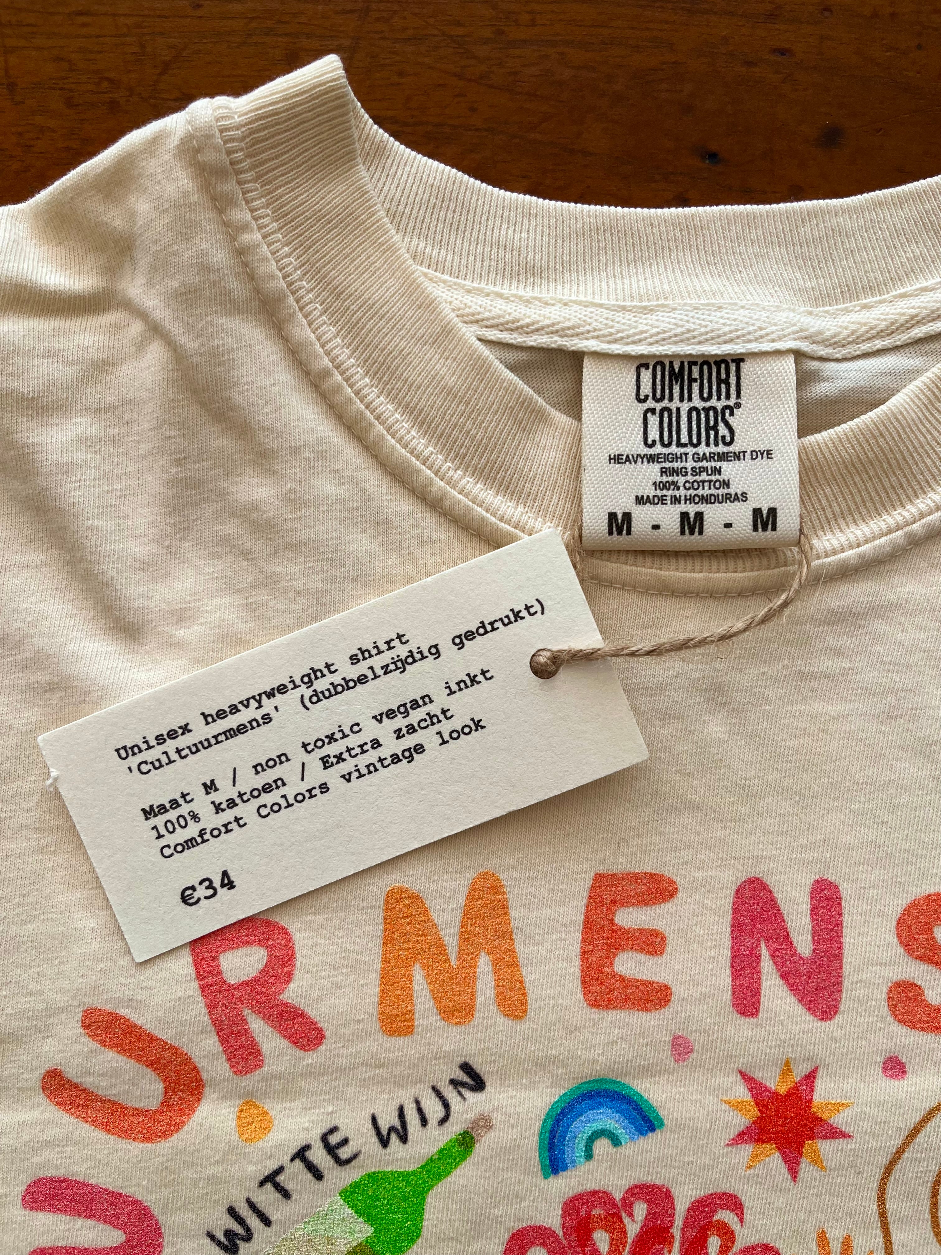 shirt met riso print van cultuurmens getekend door Anne Neuteboom in samenwerking met Klapstoelkabaret