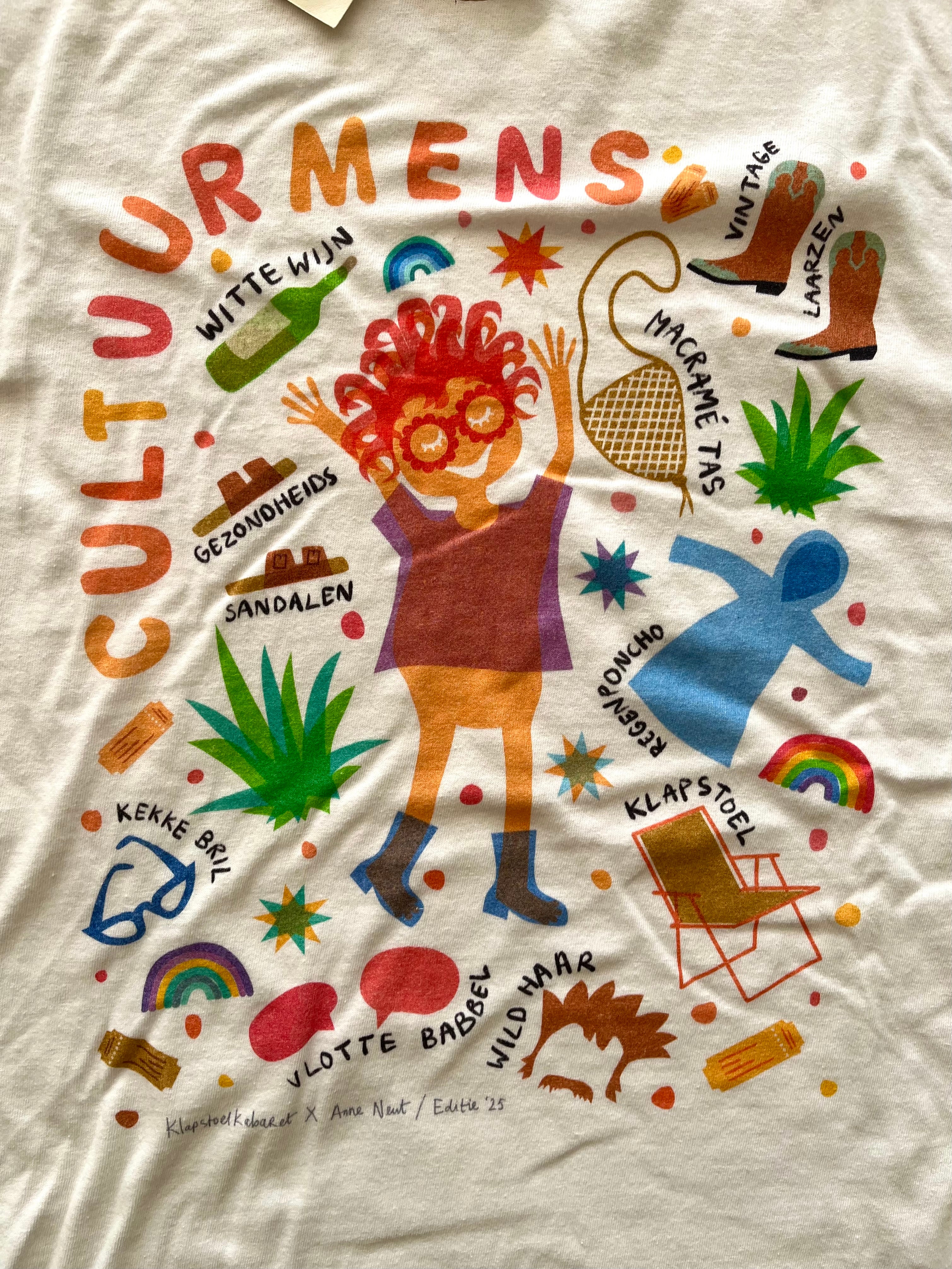 shirt met riso print van cultuurmens getekend door Anne Neuteboom in samenwerking met Klapstoelkabaret