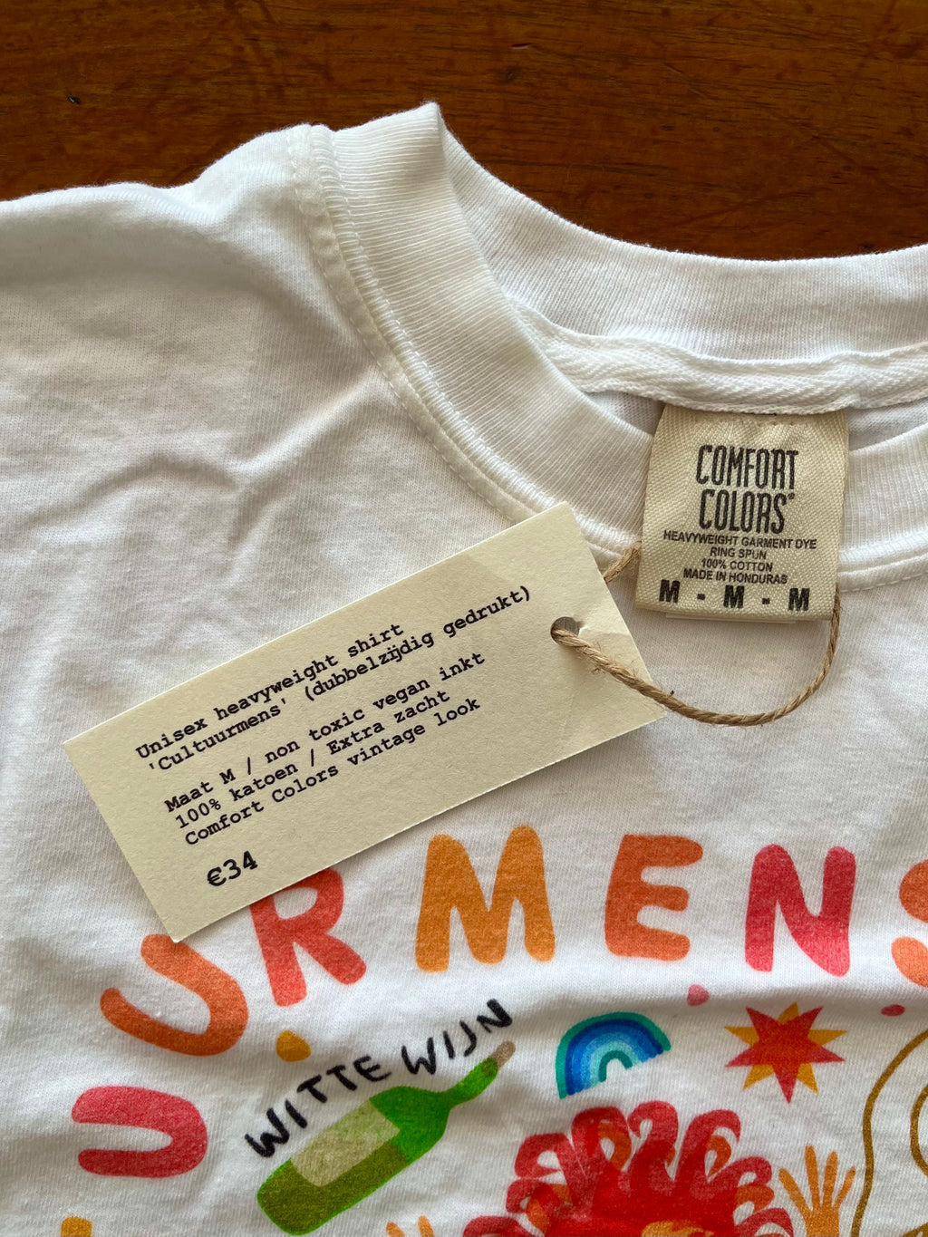 shirt met riso print van cultuurmens getekend door Anne Neuteboom in samenwerking met Klapstoelkabaret
